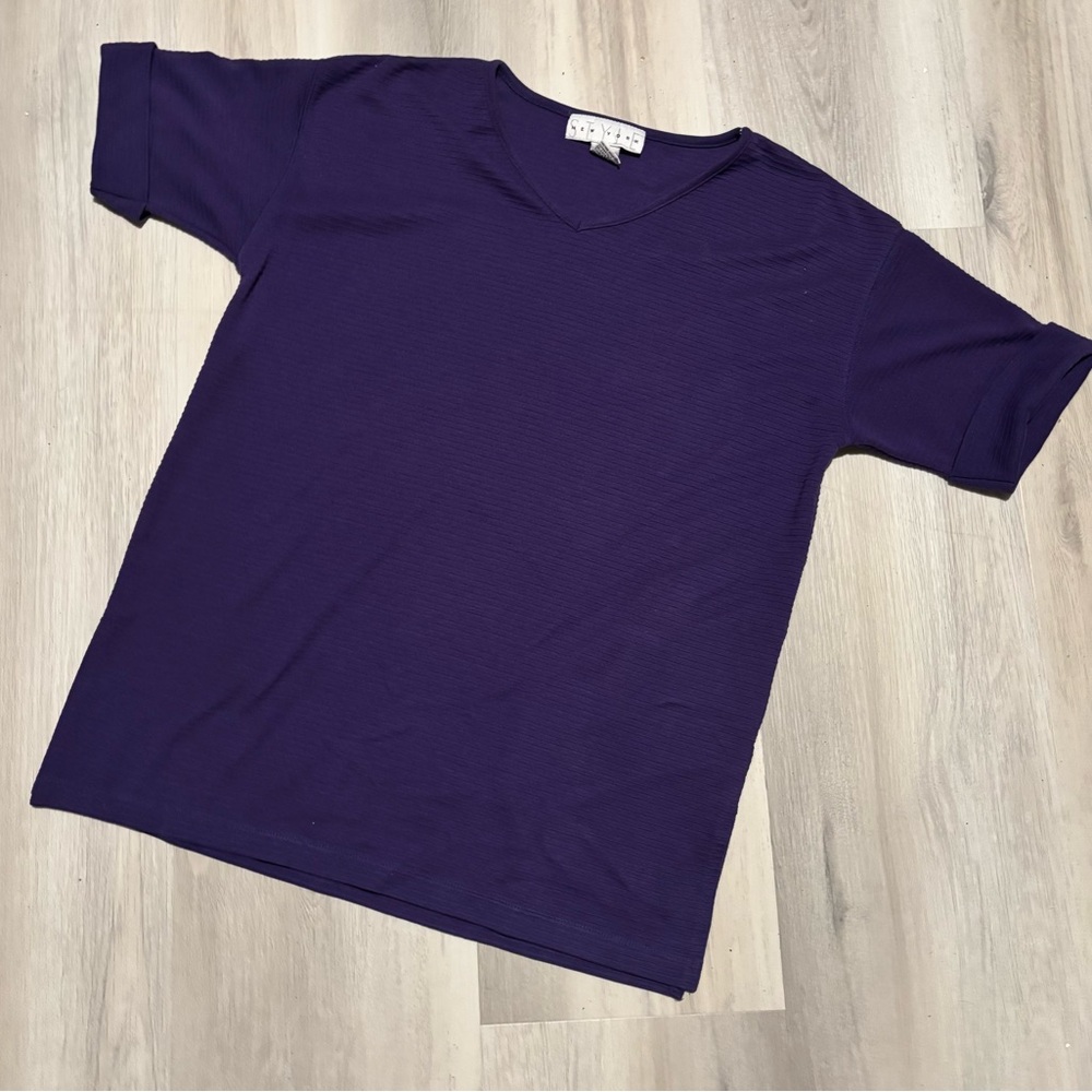 VINTAGE STYLE NEW YORK PURPLE SHORT SLEEVE T-SHIRT